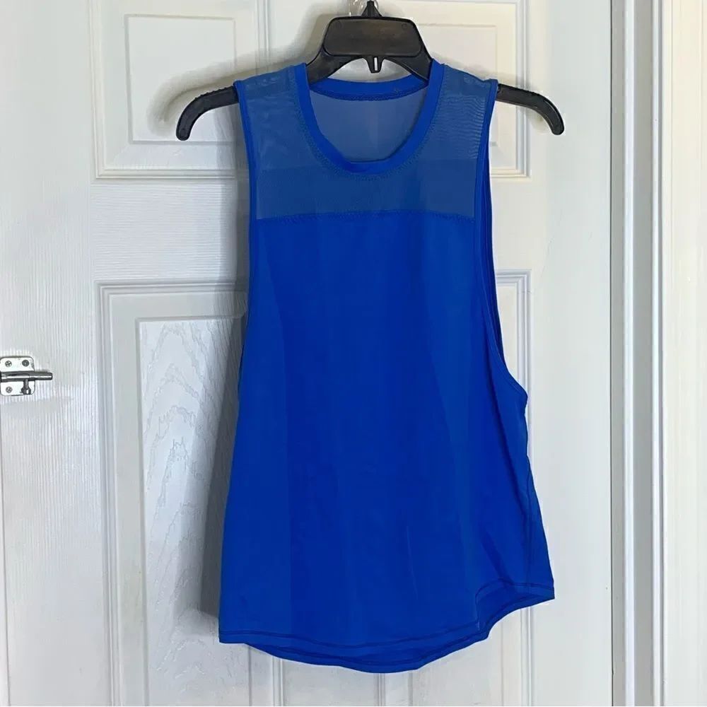 Lululemon Muscle TankRoyal Blue Mesh Deep Arm Holes Crew Neck Size 2